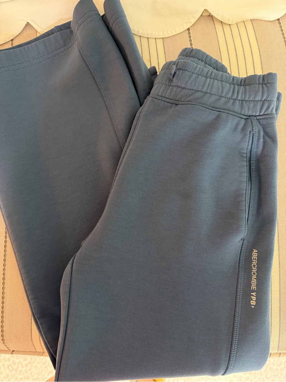 Abercrombie Kids YPB Girl’s Blue Jogger Pants 9/10